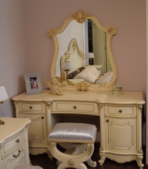 Туалетный стол + Зеркало Мона Лиза (крем) в Екатеринбурге - ekaterinburg.mebel-74.com | фото